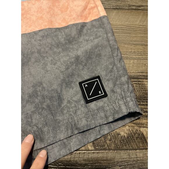 American Eagle Boardshorts Men’s Small Grey swim Trunks - Picture 2 of 7